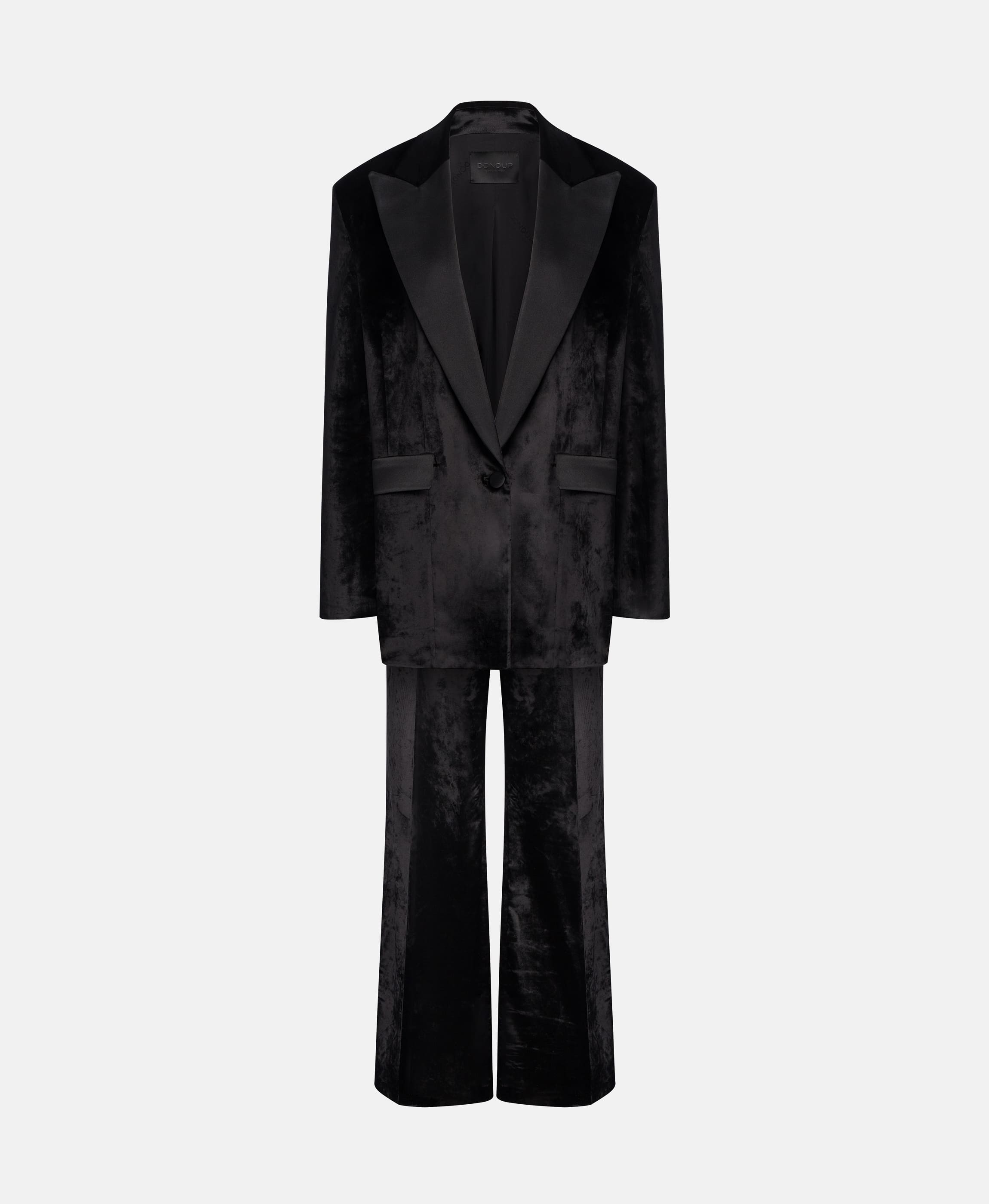 Suit in velvet
