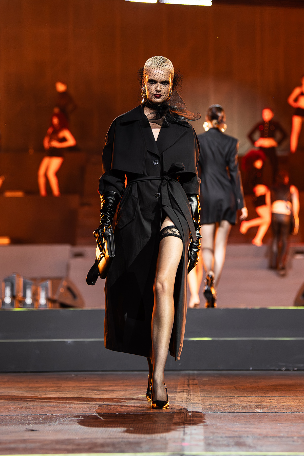 LOOK 07