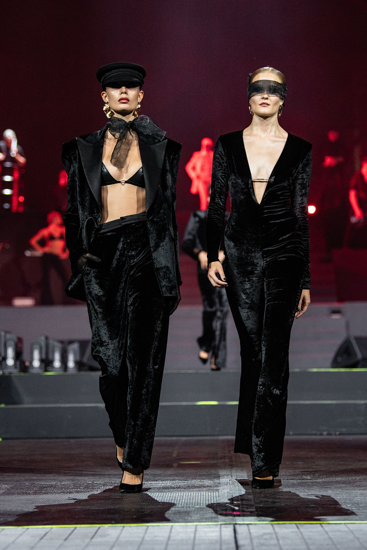 LOOK 25/26