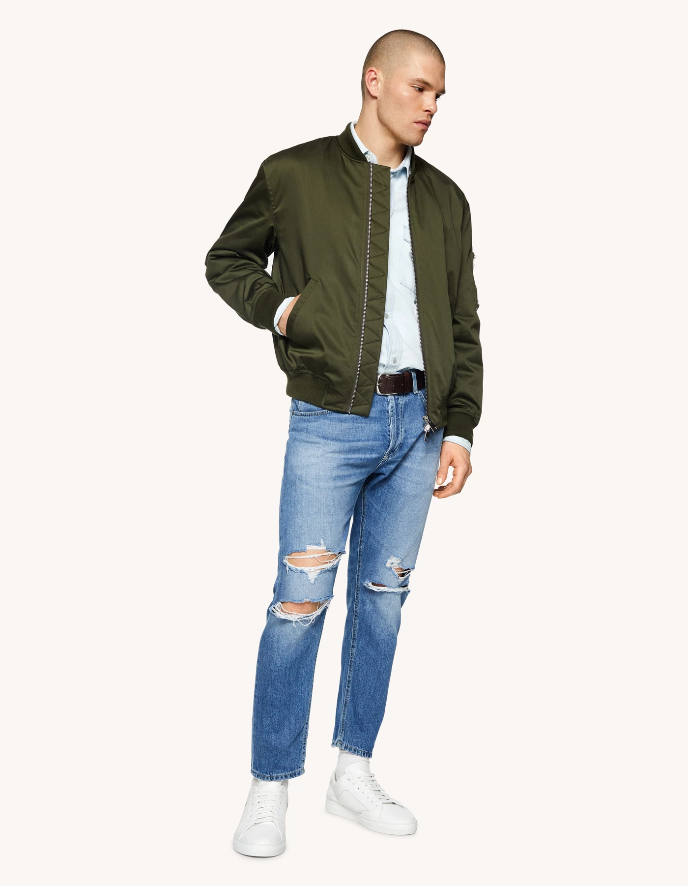 Bomberjacke in normaler Passform aus Satin für herren, militärgrün  