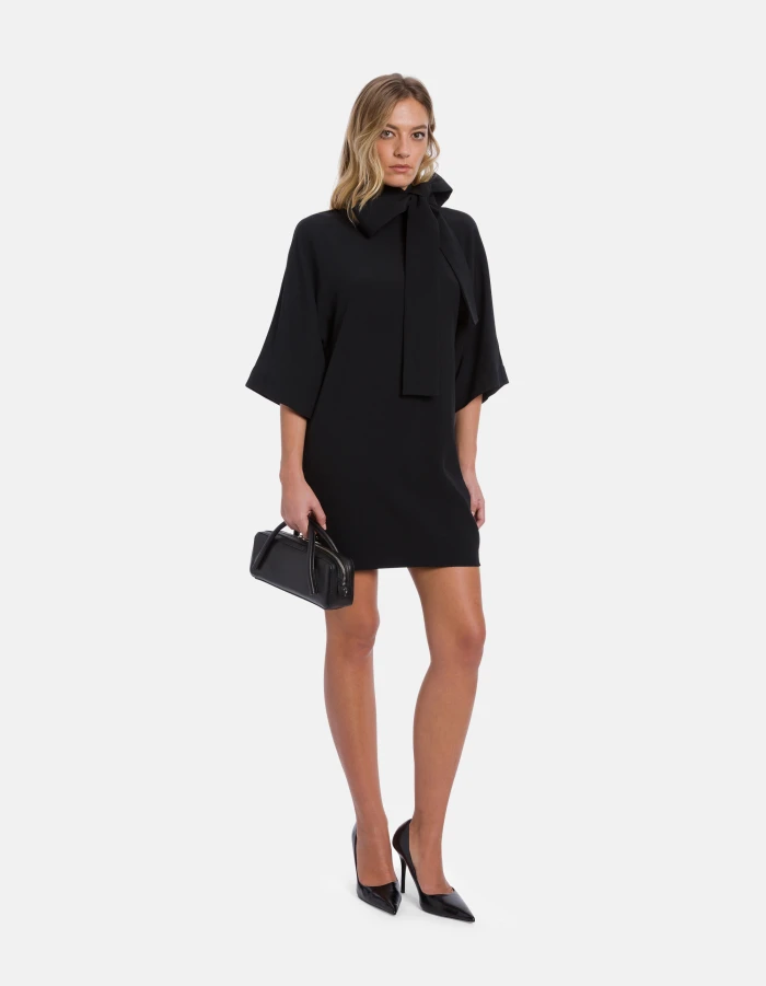 Abito corto in crêpe