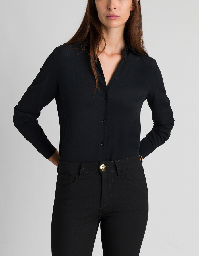 Regular shirt in silk-blend crêpe de chine