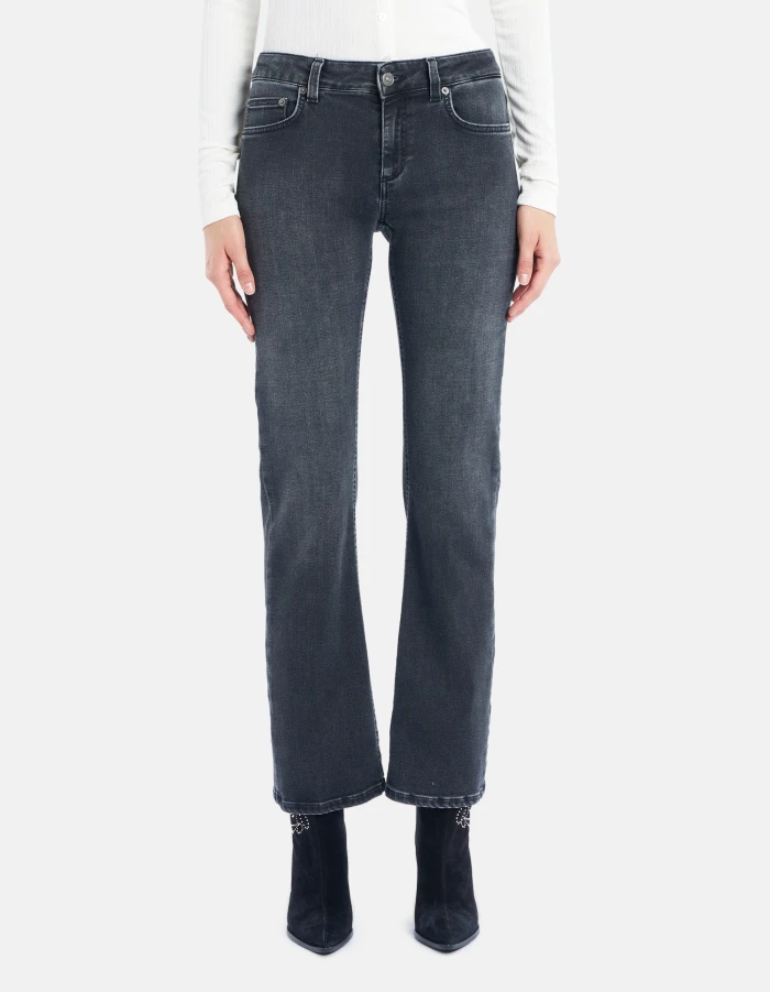 Batz bootcut jeans in recycled stretch denim
