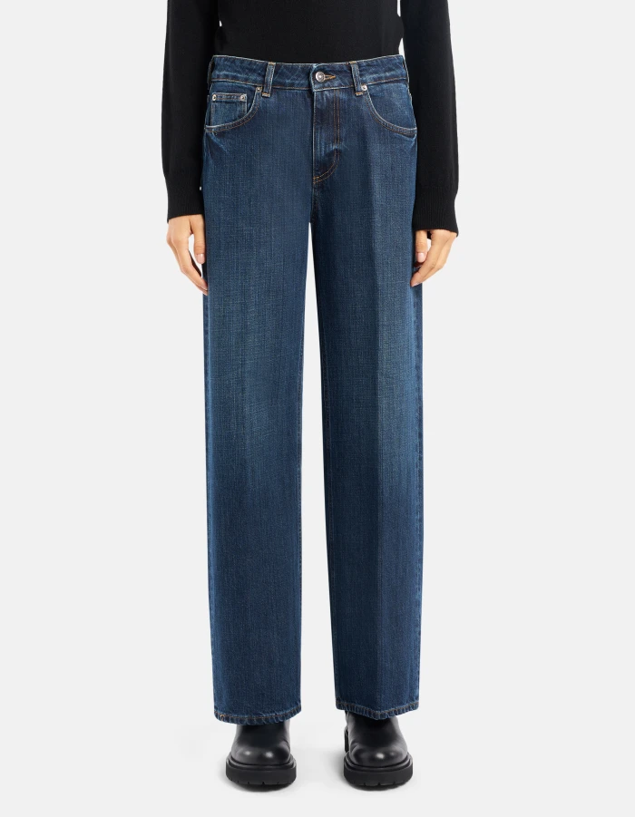 Kari wide-leg jeans in rigid denim