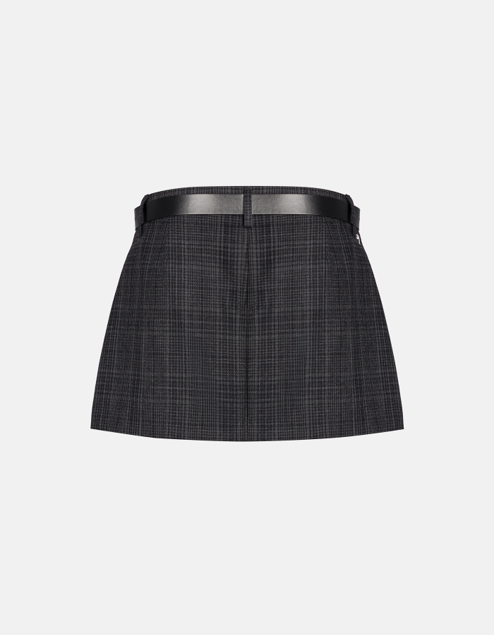 Shorts Nelly mit normaler Passform aus Glencheck-Wolle
