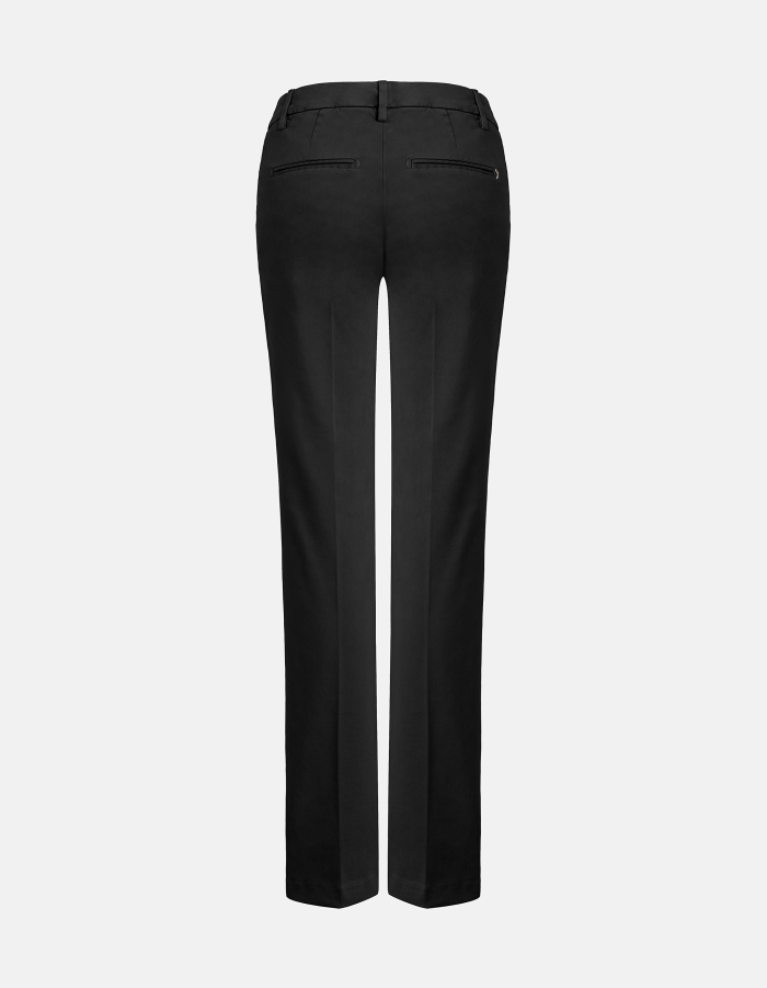 Hose Eleanor in pfirsichfarbenem Satin mit normaler Passform