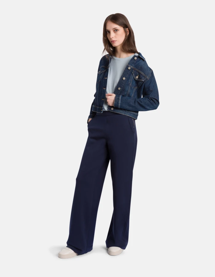 Slim-fit crew-neck T-shirt in lightweight jersey