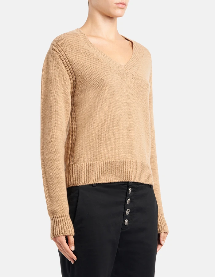 Maglia scollo V regular in lana e cashmere rasata