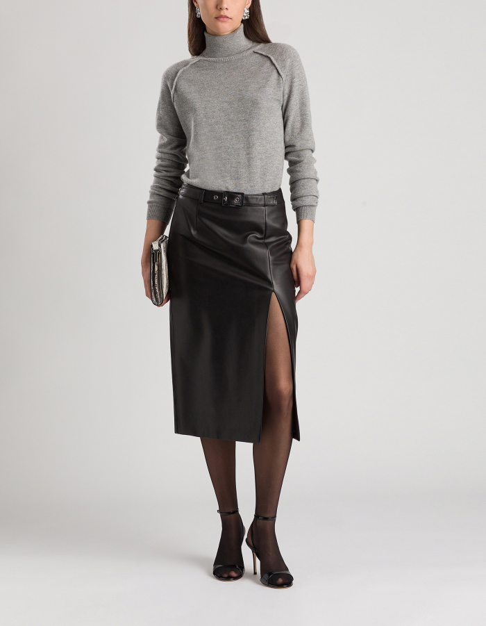 Slim-fit polo-neck jumper in wool and cashmere