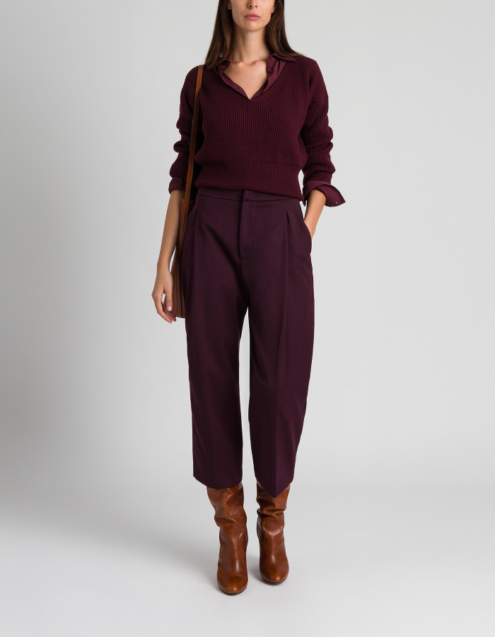 Regular-fit V-neck jumper in English rib-stitch