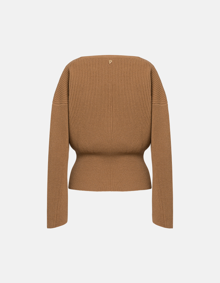 Regular-fit V-neck jumper in English rib-stitch
