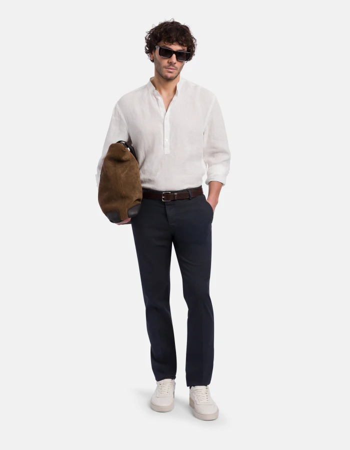 Linen shirt with mandarin collar, regular fit