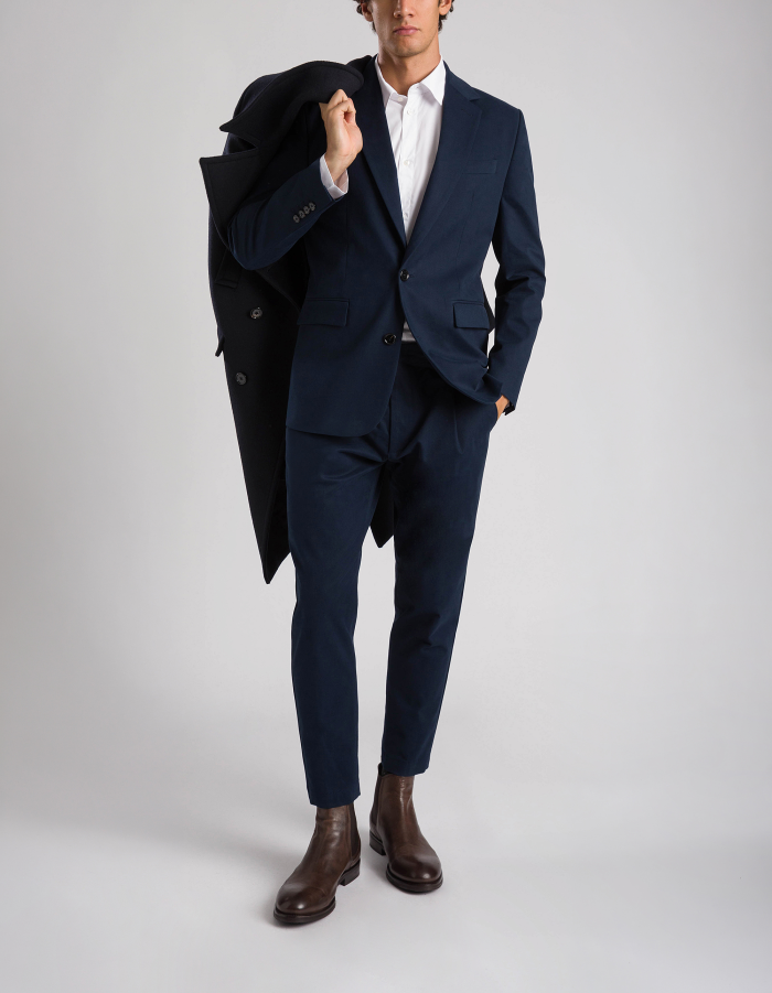 Regular shirt in yarn-dyed gabardine
