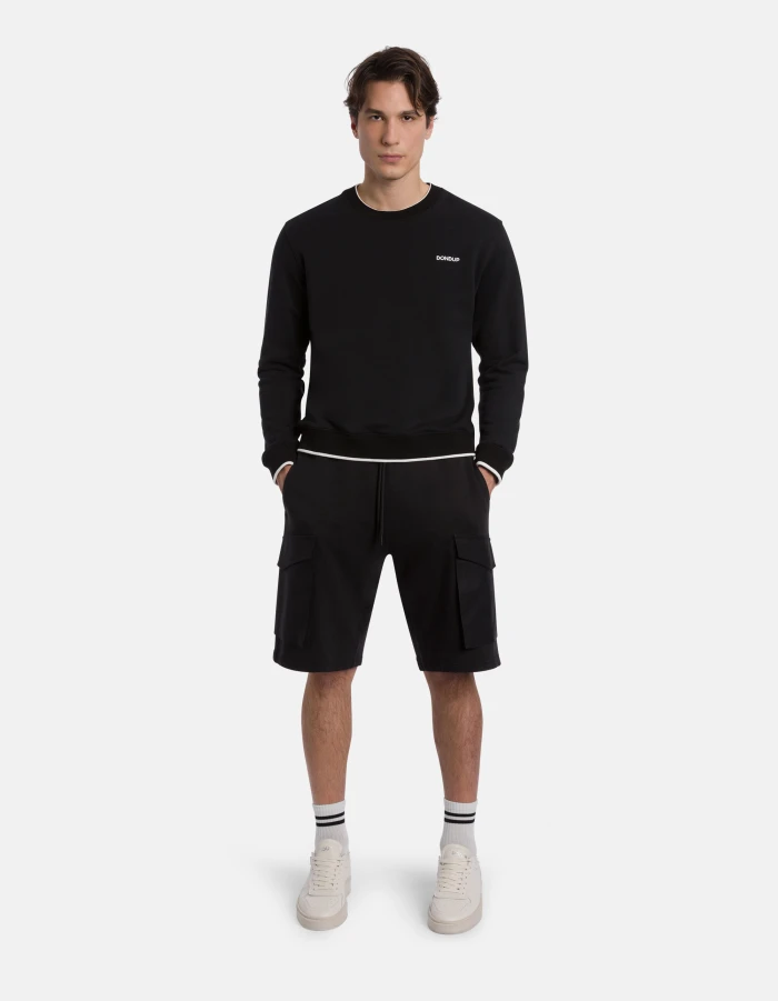 Rundhals-Sweatshirt in normaler Passform aus Baumwolle