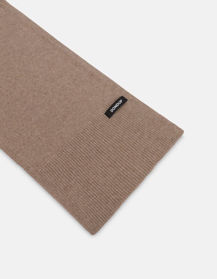 Cashmere scarf