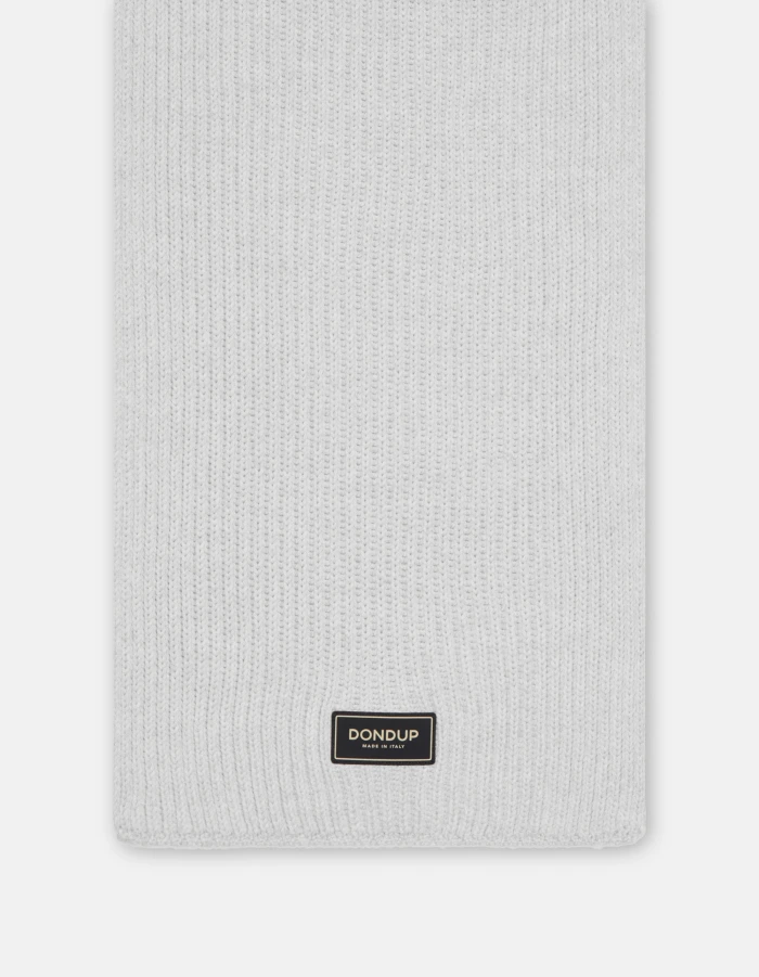 Scarf in technical wool