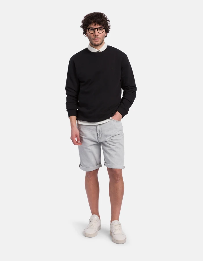 Lenz loose-fit Bermuda shorts in rigid denim