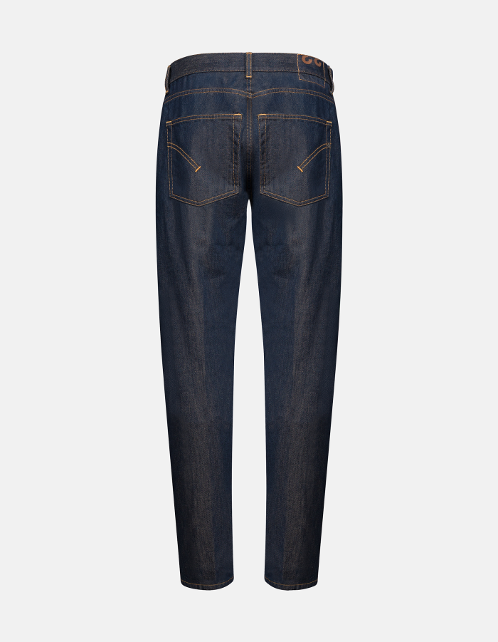 Jeff carrot jeans in responsible rigid denim