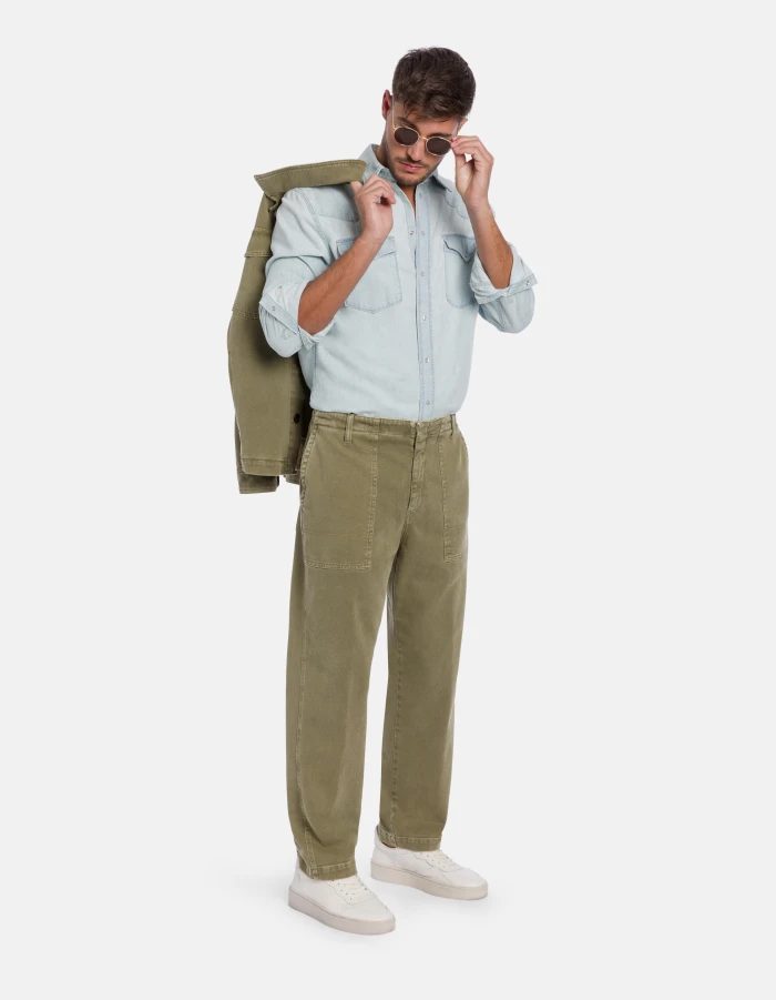 Kolin carrot-cut trousers in stretch bull denim