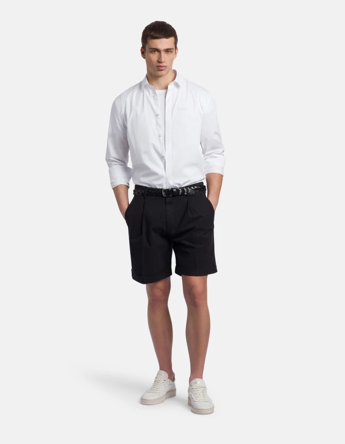 Ethan loose-fit Bermuda shorts in lightweight poplin