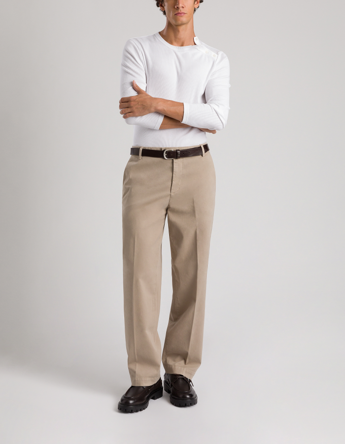 Finn loose-fit trousers in gabardine with a warm hand feel