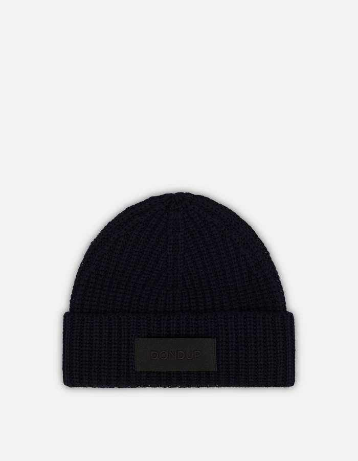 Technical wool hat