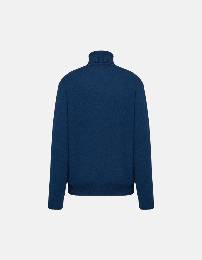 Rollkragenpullover in normaler Passform aus Kaschmir und Seide