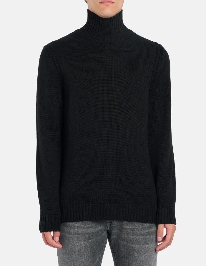 Maglia dolcevita regular in lana pettinata