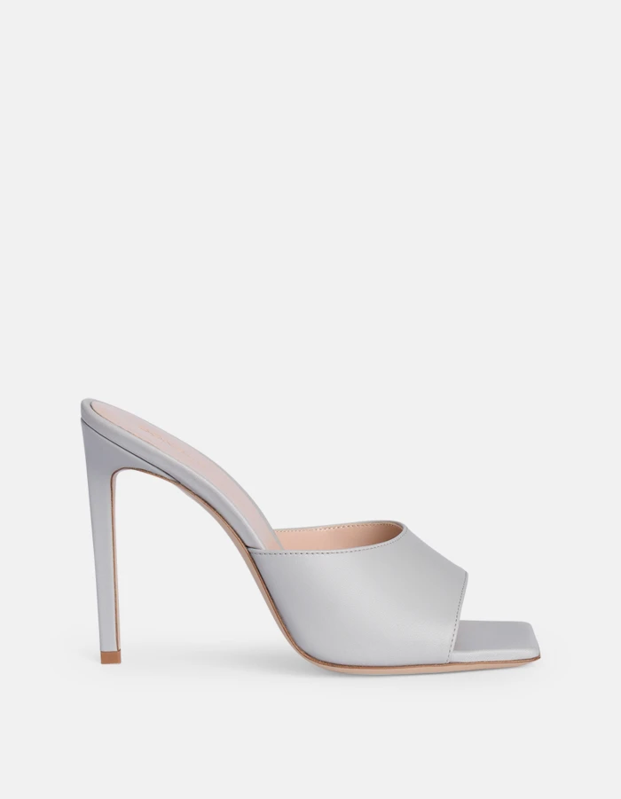 Leather mules