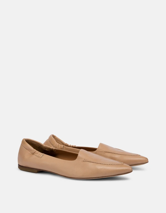 Leather ballerinas