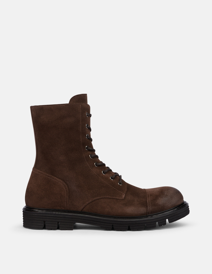 Brushed split leather climbing boot